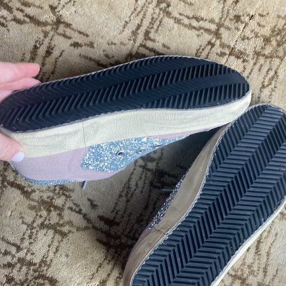 Golden Goose Tennis Shoes!! - Picture 8 of 11